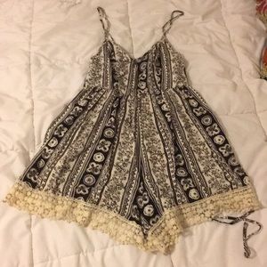 Black white romper